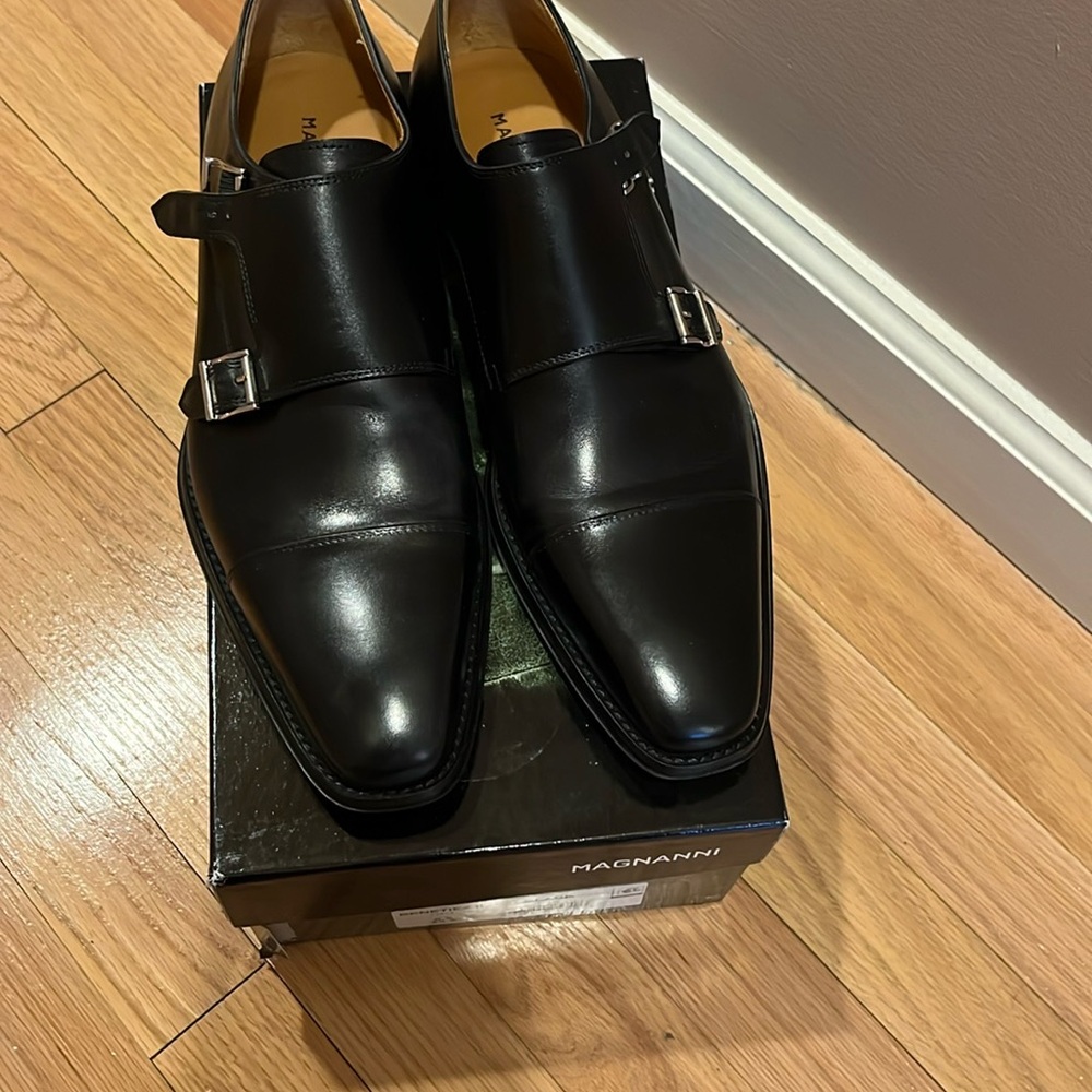 Magnanni Classic Black Oxfords